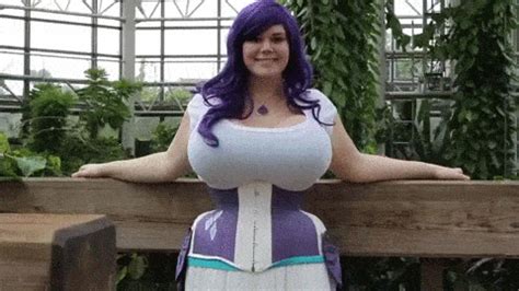 big bouncing tits gifs|Huge Tits Gifs